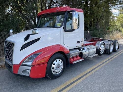 White/Red Volvo VNL with 627203 Miles available now! – $93,500.00 ...